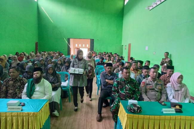 KUATKAN SILATURAHMI DANPOSRAMIL PANDANARUM HADIRI HALALBIHALAL