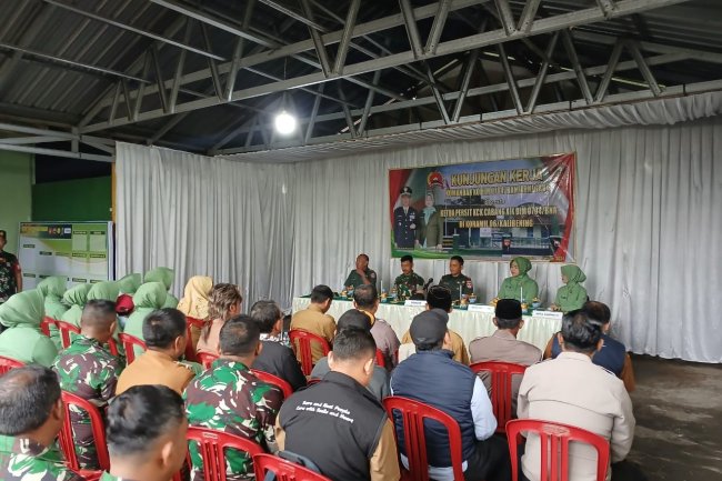 Dandim 0704/Banjarnegara dan Ketua Persit KCK Cabang XIX Laksanakan Kunjungan Kerja ke Koramil 06/Kalibening