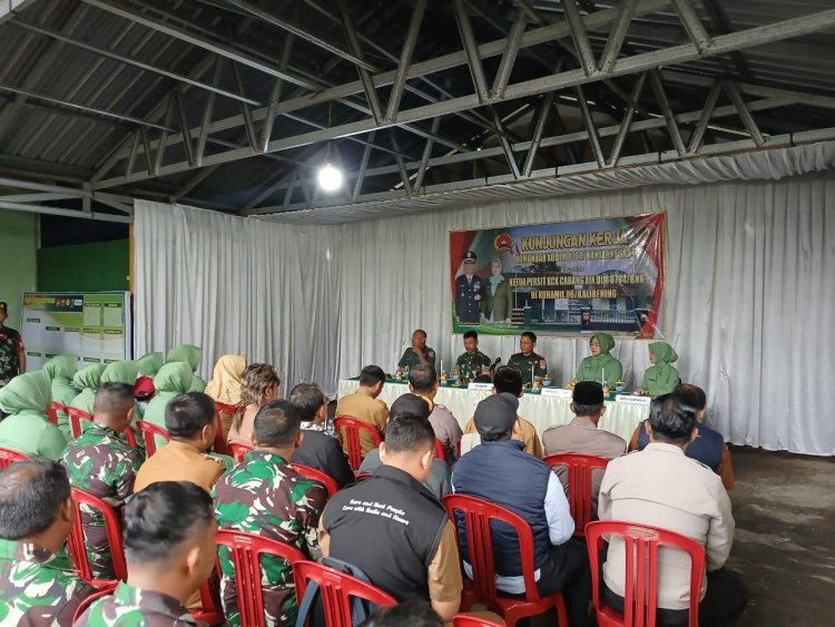 Dandim 0704/Banjarnegara dan Ketua Persit KCK Cabang XIX Laksanakan Kunjungan Kerja ke Koramil 06/Kalibening