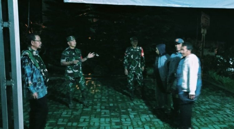 Babinsa Koramil 06/Kalibening melaksanakan Patroli Malam Wilayah Binaan
